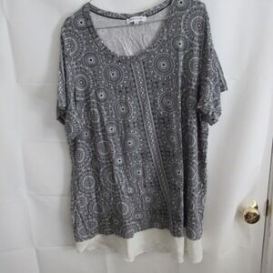Rose + Olive Medallion Print Top Womens 2X Grey Short Sleeve Layered Hem Career